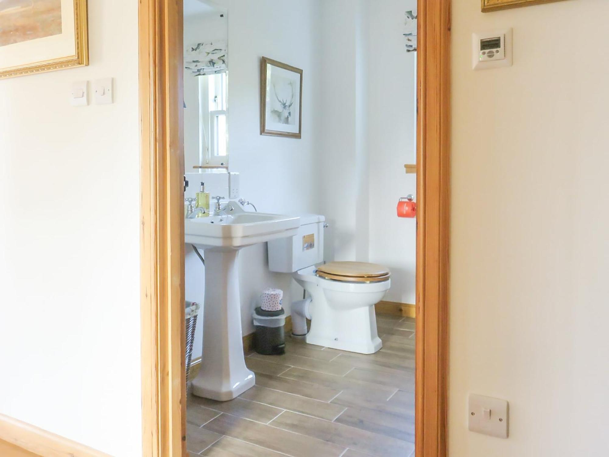 Tummel Cottage Foss Екстериор снимка