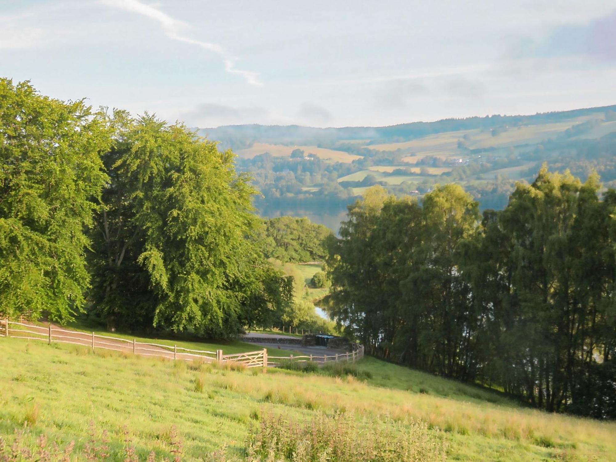 Tummel Cottage Foss Екстериор снимка