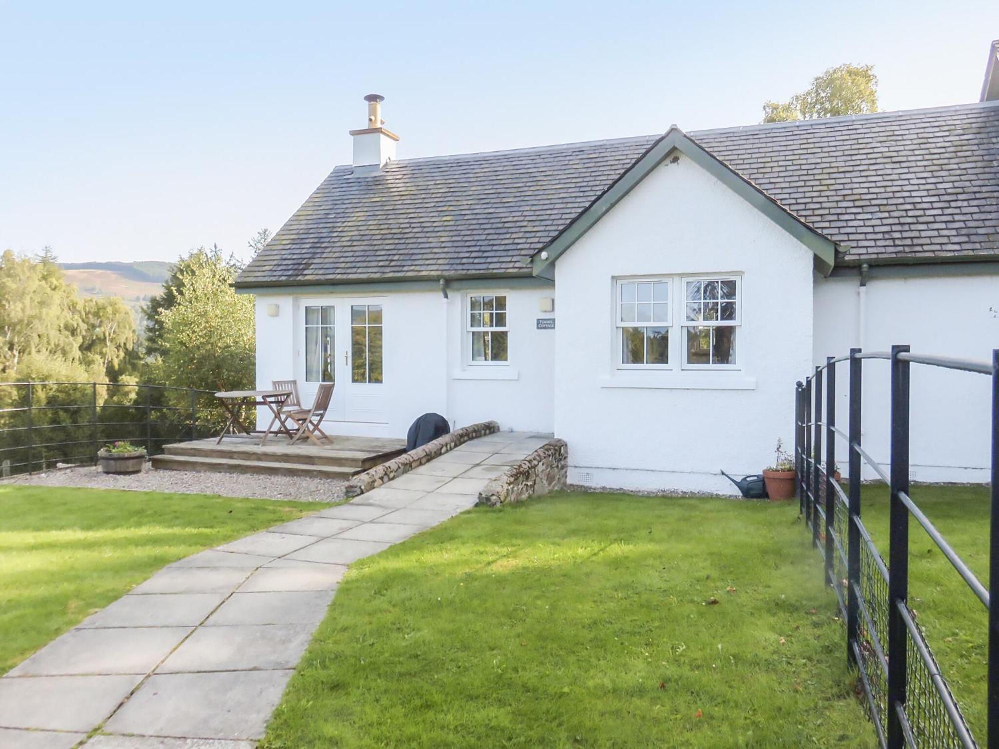 Tummel Cottage Foss Екстериор снимка